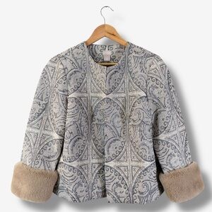 Chico’s Fur Cuff Brocade Jacket Size 0 (US 4/6) Gray Tan Metallic Cropped